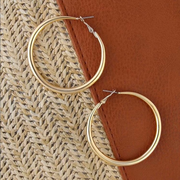 Jewelry - New Round Gold Hoop Earrings